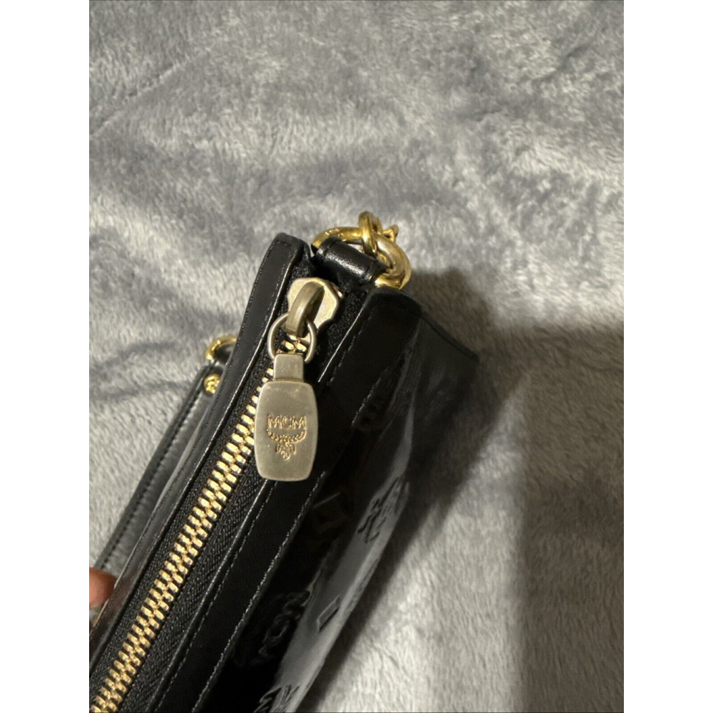 Patten Shoulder Bag MCM Gold Hardware Gold Chain - Picture 8 of 16